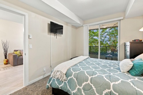 206-10499 University Drive, Surrey, BC 