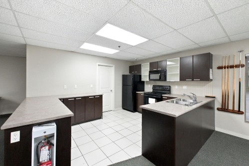 206-10499 University Drive, Surrey, BC 