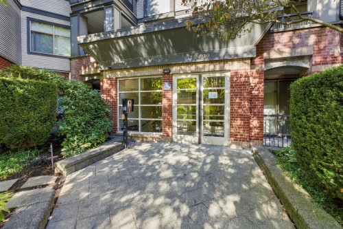 206-10499 University Drive, Surrey, BC 