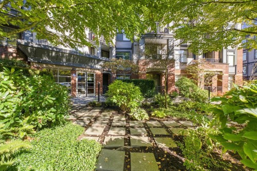 206-10499 University Drive, Surrey, BC 