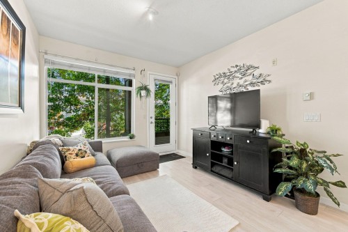 206-10499 University Drive, Surrey, BC 