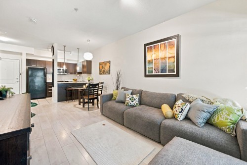 206-10499 University Drive, Surrey, BC 