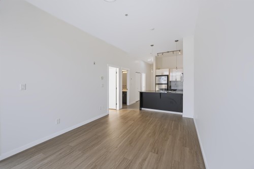 522-13789 107A Avenue, Surrey, BC 