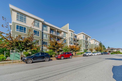 522-13789 107A Avenue, Surrey, BC 