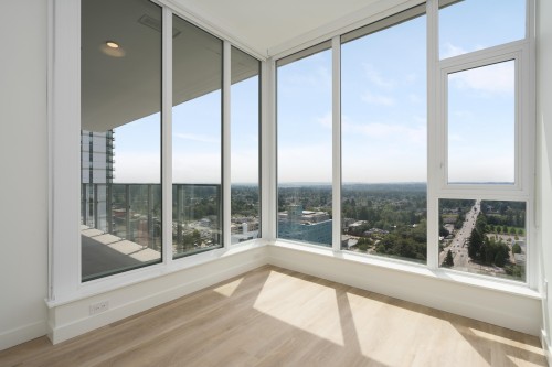 2807-9675 King George Boulevard, Surrey, BC 