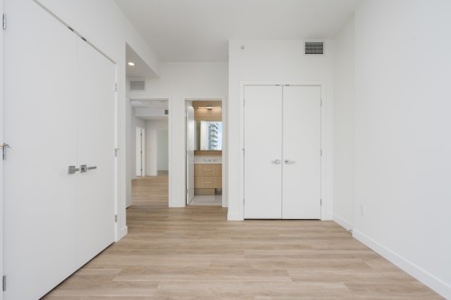2807-9675 King George Boulevard, Surrey, BC 