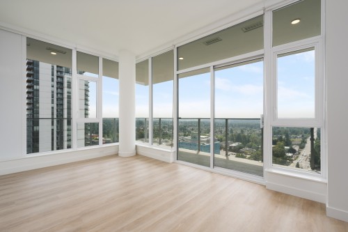 2807-9675 King George Boulevard, Surrey, BC 