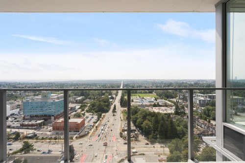 2807-9675 King George Boulevard, Surrey, BC 