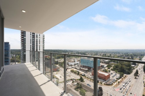 2807-9675 King George Boulevard, Surrey, BC 