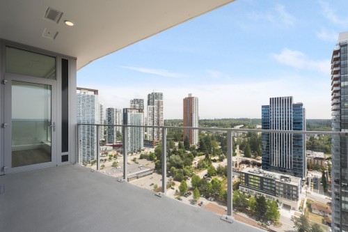 2807-9675 King George Boulevard, Surrey, BC 