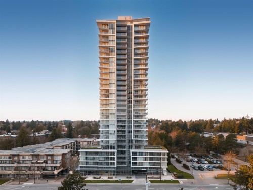 2807-9675 King George Boulevard, Surrey, BC 