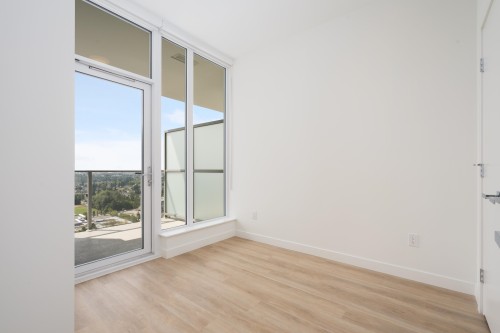 2807-9675 King George Boulevard, Surrey, BC 