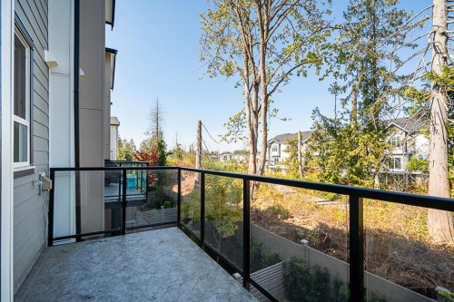 8-7670 207 Street, Langley, BC 
