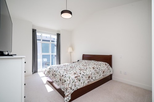 8-7670 207 Street, Langley, BC 