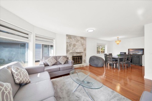 15747 92A Avenue, Surrey, BC 