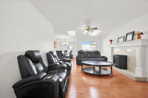 15747 92A Avenue, Surrey, BC 