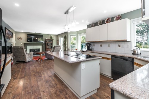 18156 Claytonwood Crescent, Surrey, BC 
