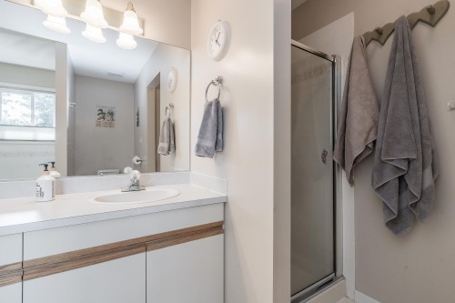 18156 Claytonwood Crescent, Surrey, BC 