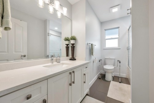 3149 Goldfinch Street, Abbotsford, BC 