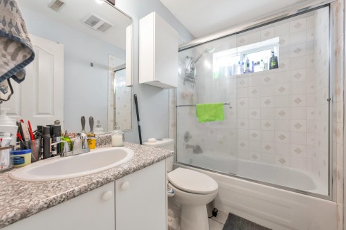 3149 Goldfinch Street, Abbotsford, BC 