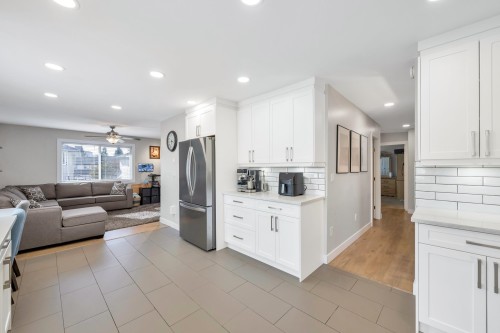 3149 Goldfinch Street, Abbotsford, BC 