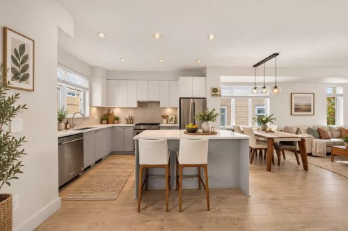 13-2070 Oak Meadows Drive, Surrey, BC 