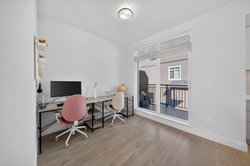 13-2070 Oak Meadows Drive, Surrey, BC 