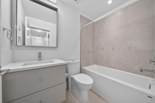 13-2070 Oak Meadows Drive, Surrey, BC 