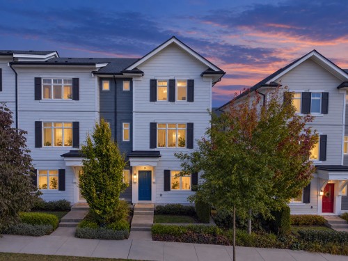 13-2070 Oak Meadows Drive, Surrey, BC 