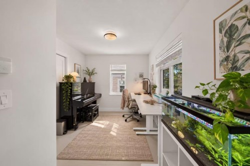 13-2070 Oak Meadows Drive, Surrey, BC 