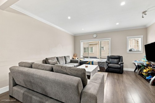 25-19097 64 Avenue, Surrey, BC 