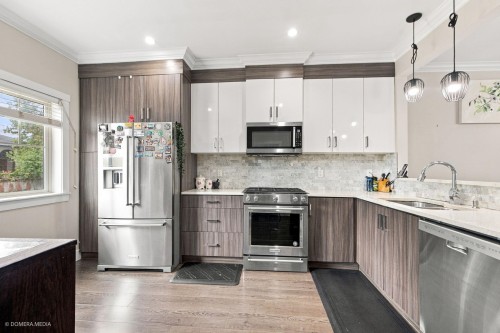 25-19097 64 Avenue, Surrey, BC 