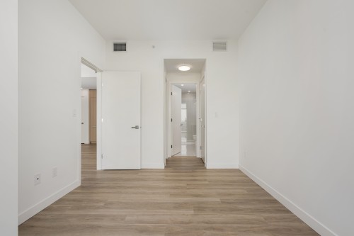 2801-9675 King George Boulevard, Surrey, BC 