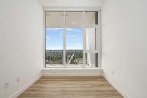 2801-9675 King George Boulevard, Surrey, BC 