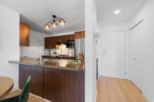 310-19388 65 Avenue, Surrey, BC 