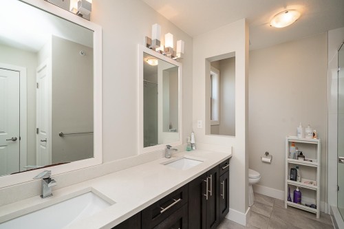 14-19913 70 Avenue, Langley, BC 