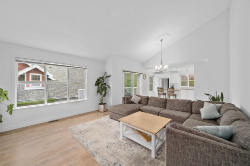 56-16995 64 Avenue, Surrey, BC 