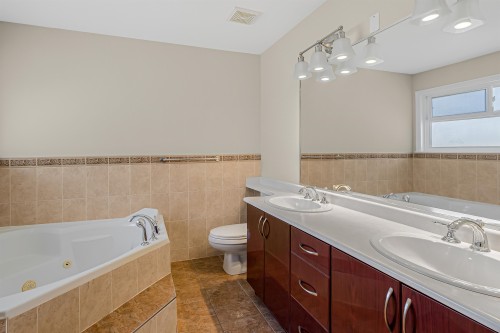 14405 89A Avenue, Surrey, BC 