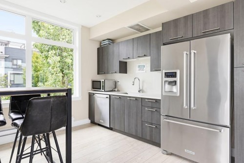 190-2277 Oak Meadows Drive, Surrey, BC 
