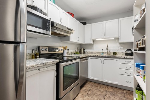 409-2962 Trethewey Street, Abbotsford, BC 