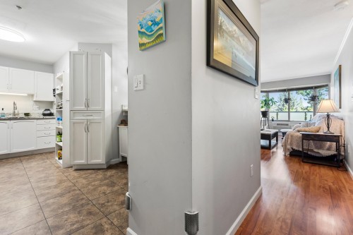 409-2962 Trethewey Street, Abbotsford, BC 