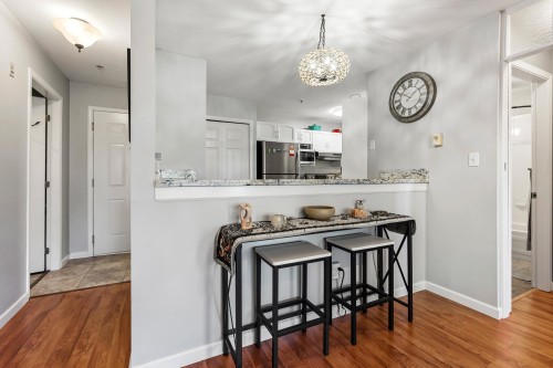 409-2962 Trethewey Street, Abbotsford, BC 