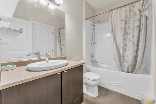 409-9655 King George Boulevard, Surrey, BC 