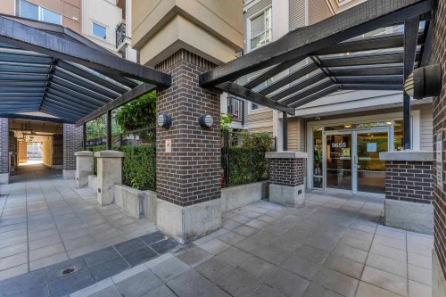 409-9655 King George Boulevard, Surrey, BC 
