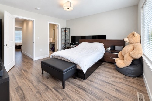 73-15665 Mountain View Drive, Surrey, BC 