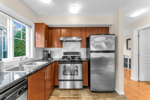 6-6110 138 Street, Surrey, BC 