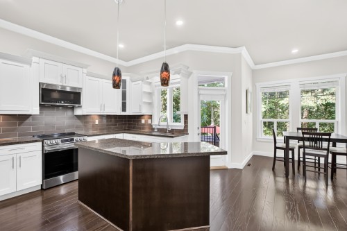 8266 211 Street, Langley, BC 