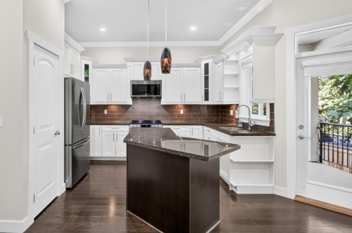 8266 211 Street, Langley, BC 
