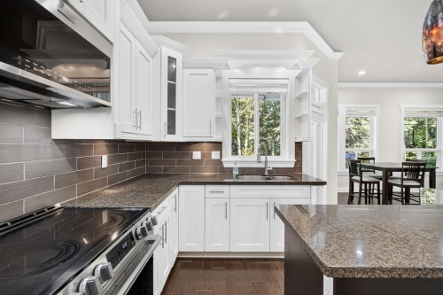 8266 211 Street, Langley, BC 