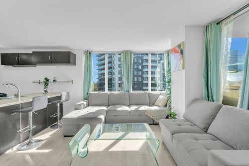 807-9981 Whalley Boulevard, Surrey, BC 